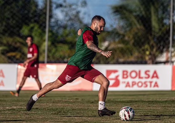 Douglas Baggio destaca união do CRB após quarta vitória seguida na Série B