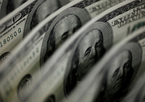 Balança comercial registra déficit de US$ 176 milhões em janeiro