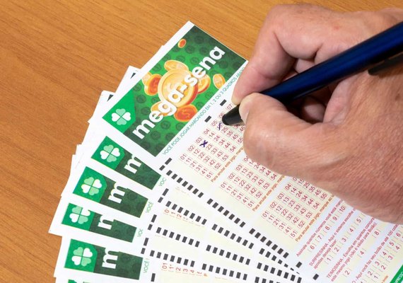 Mega-Sena deve pagar nesta sexta prêmio de R$ 34 milhões