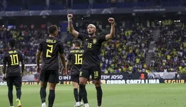 Brasil marca quatro e goleia Guiné em amistoso com gol de Vini Jr