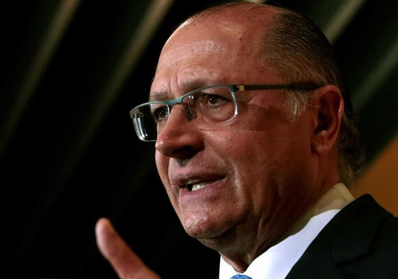 Alckmin e Serra são investigados por caixa 2 de concessionária
