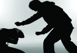 Homem é preso por agredir esposa no bairro da Jatiúca