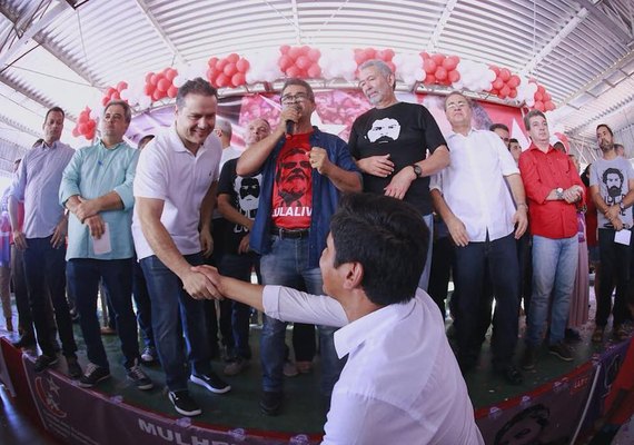 Convenção petista homologa candidaturas e conta com a participação de PCdoB, PV e MDB