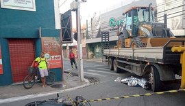 Motociclista morre após colisão com caminhão, no Centro de Maceió