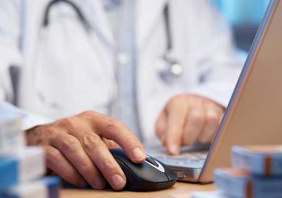 Prova de vida presencial deve acabar, afirma Presidente do INSS