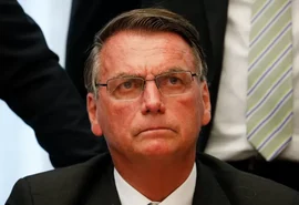 Bolsonaro gastou R$ 13,7 mi em hotéis e usou cartão corporativo em sorvetes