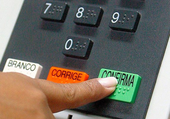 Brasil: 25% dos candidatos a governador são réus em ações na Justiça