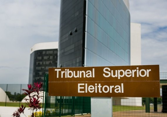 TSE valida candidaturas de mais quatro presidenciáveis