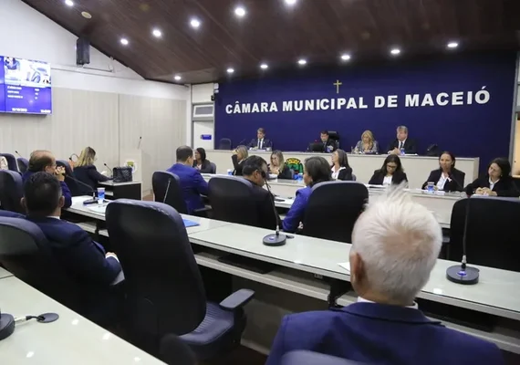 Comissão de Constituição, Justiça e Redação Final aprova projeto que proíbe homenagens a escravocratas e eugenistas em Maceió