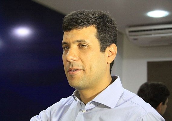 Prefeito de Cacimbinhas deve concorrer à presidência da AMA