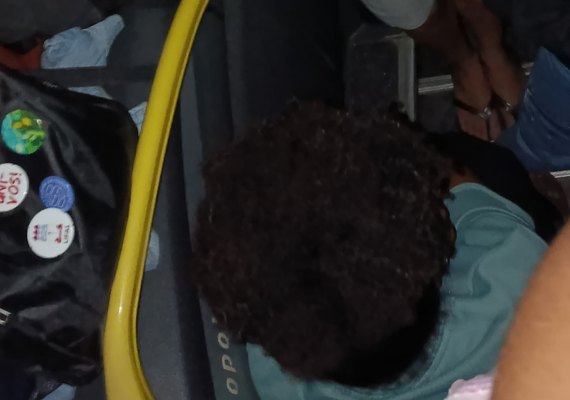 Prefeitura responde, mas crise no transporte universitário persiste