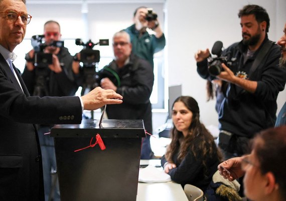 Lula parabeniza António Seguro pela vitória nas eleições em Portugal