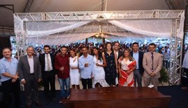 Prefeitura realiza casamento coletivo para 85 casais