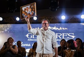 Prefeitura de Arapiraca anuncia reajuste salarial para servidores da Educação