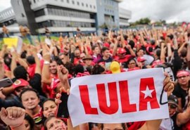 Justiça autoriza que Lula seja libertado e deixe a PF em Curitiba
