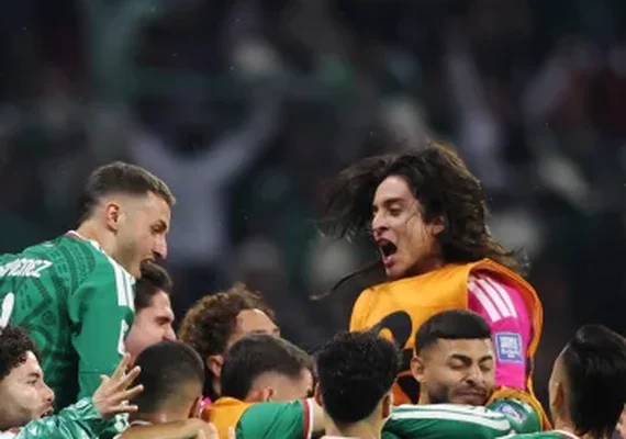México vence Equador e garante vaga nas oitavas de final