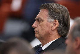 Bolsonaro deve acompanhar julgamento no STF de casa, sob prisão domiciliar