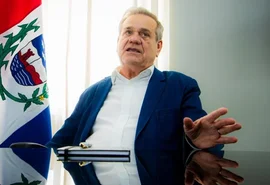 Lessa teve sinal verde dos Calheiros para o Senado antes de aliança com JHC