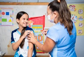 Arapiraca inicia Campanha de Multivacinação para atualizar caderneta infantojuvenil