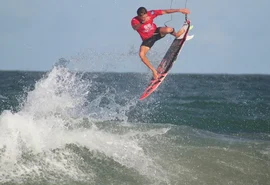 Praia do Francês recebe Campeonato Alagoano e Taça Brasil de Surf