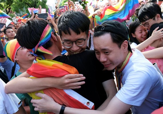 Taiwan é primeiro país da Ásia a legalizar casamento gay