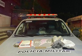 PM-AL desmancha ponto de tráfico e apreendem armas e drogas em Maceió