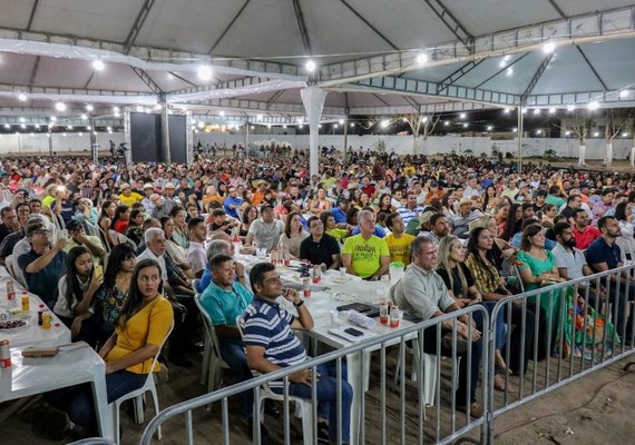 Pindorama brinda conquistas em encontro de confraternização