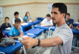 Alagoas abre inscrições para o Programa Bolsa Mais Professores com auxílio de R$ 2,1 mil