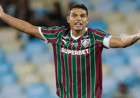 “Não pode tirar todo mundo”: Thiago Silva critica renovação de Ancelotti