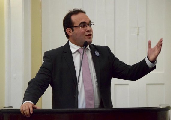 Deputados cobram participação de Renan Filho na Reforma da Previdência