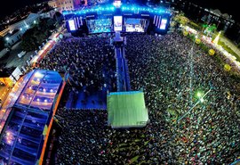 R$ 7 milhões pagos pela Prefeitura a artistas nacionais contrataria 373 bandas locais