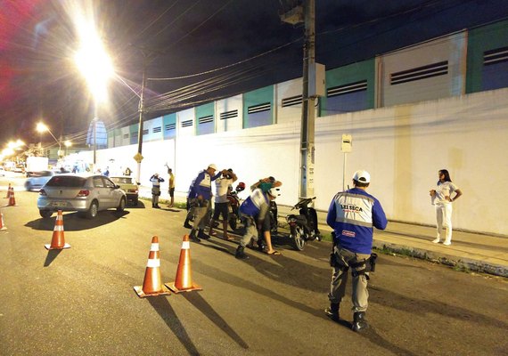 Operação Lei Seca prende dois condutores e autua mais 17 por Embriaguez ao volante