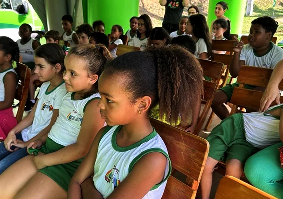 Cooperativa financeira leva educação financeira a mais de meio milhão de pessoas durante SENEF 2025