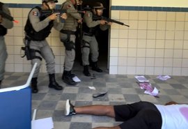 Batalhão Escolar encerra estágio com atividade simulando ataque em unidade de ensino