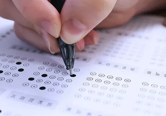 Governo de AL avança para novos concursos da Uncisal e Detran; ﻿veja o número de vagas