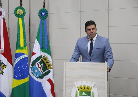 Falta de estacionamento na Ponta Verde já começa a gerar desemprego