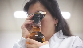 Perícia confirma que metanol foi adicionado a bebidas e não surgiu de destilação natural, em São Paulo