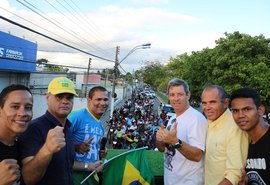 Carreata em apoio a Bolsonaro reúne 300 veículos em AL