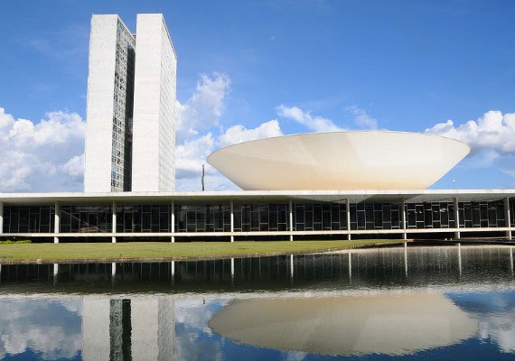 Deputados reclamam da ausência do governo Federal em audiência pública