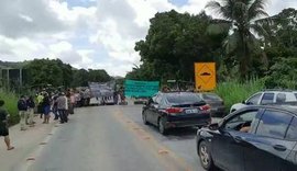 Protesto de indígenas bloqueia a BR-101, em Joaquim Gomes nesta segunda (19)