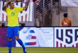 Com gol de Firmino, Brasil vence amistoso pós-Copa