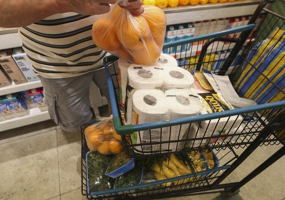 Inflação oficial desacelera e atinge 0,71% em março, diz IBGE