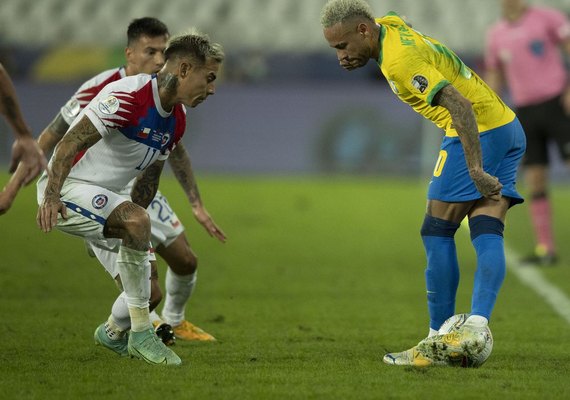 Com novidades na escalação, Brasil enfrenta Chile pelas Eliminatórias