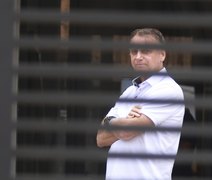 Bolsonaro poderá receber visitas de Nikolas e Magno Malta em prisão domiciliar