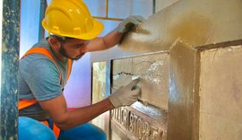 Restauradores descobrem pinturas originais, durante obras da Igreja Matriz