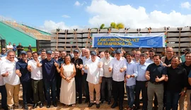 Luciano Barbosa lança VLT de Arapiraca ao lado de Renan Filho e Dantas