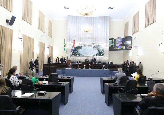 Deputados aguardam decisão do STF sobre eleição indireta