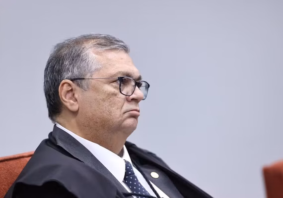 Dino extingue aposentadoria compulsória como punição máxima a magistrados