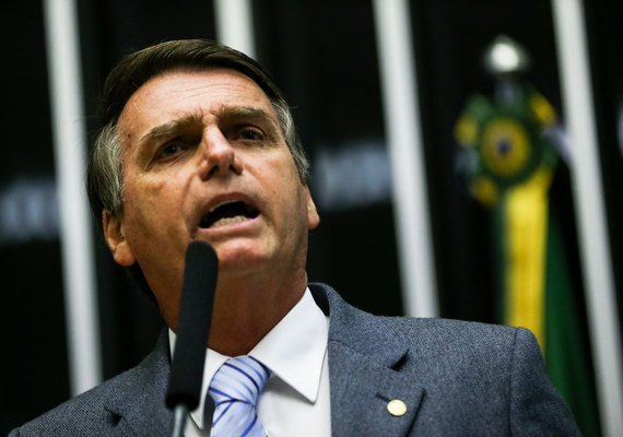 Bolsonaro sanciona, com vetos, lei sobre proteção de dados