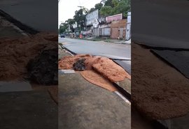 Defesa Civil aciona Braskem após lama eclodir e romper asfalto em avenida no Bom Parto
